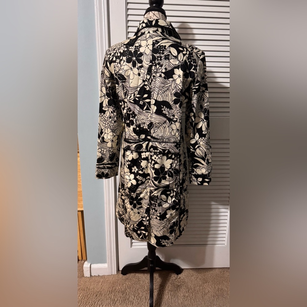 Oscar de la Renta Black and Cream Floral Patterned Pea Coat - Picture 5 of 15